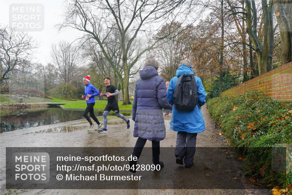 07.12.2025 - St. Pauli X-Mass-Run No. 15 Michael Burmester http://msf.ph/oto/9428090 07.12.2025 11:40:15 Laufen 12 meine-sportfotos.de