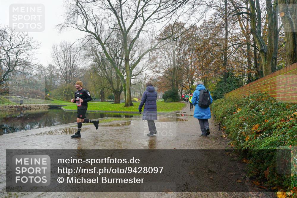 07.12.2025 - St. Pauli X-Mass-Run No. 15 Michael Burmester http://msf.ph/oto/9428097 07.12.2025 11:40:18 Laufen 2741 meine-sportfotos.de