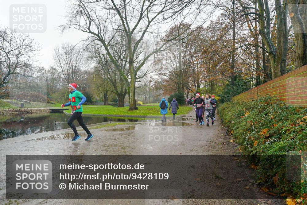 07.12.2025 - St. Pauli X-Mass-Run No. 15 Michael Burmester http://msf.ph/oto/9428109 07.12.2025 11:40:26 Laufen 221 meine-sportfotos.de