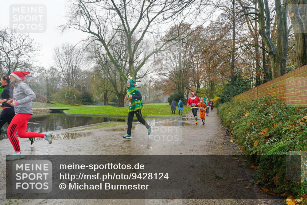 07.12.2025 - St. Pauli X-Mass-Run No. 15 Michael Burmester http://msf.ph/oto/9428124 07.12.2025 11:40:33 Laufen 4244 meine-sportfotos.de