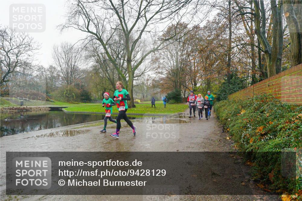 07.12.2025 - St. Pauli X-Mass-Run No. 15 Michael Burmester http://msf.ph/oto/9428129 07.12.2025 11:40:38 Laufen 317, 316 meine-sportfotos.de
