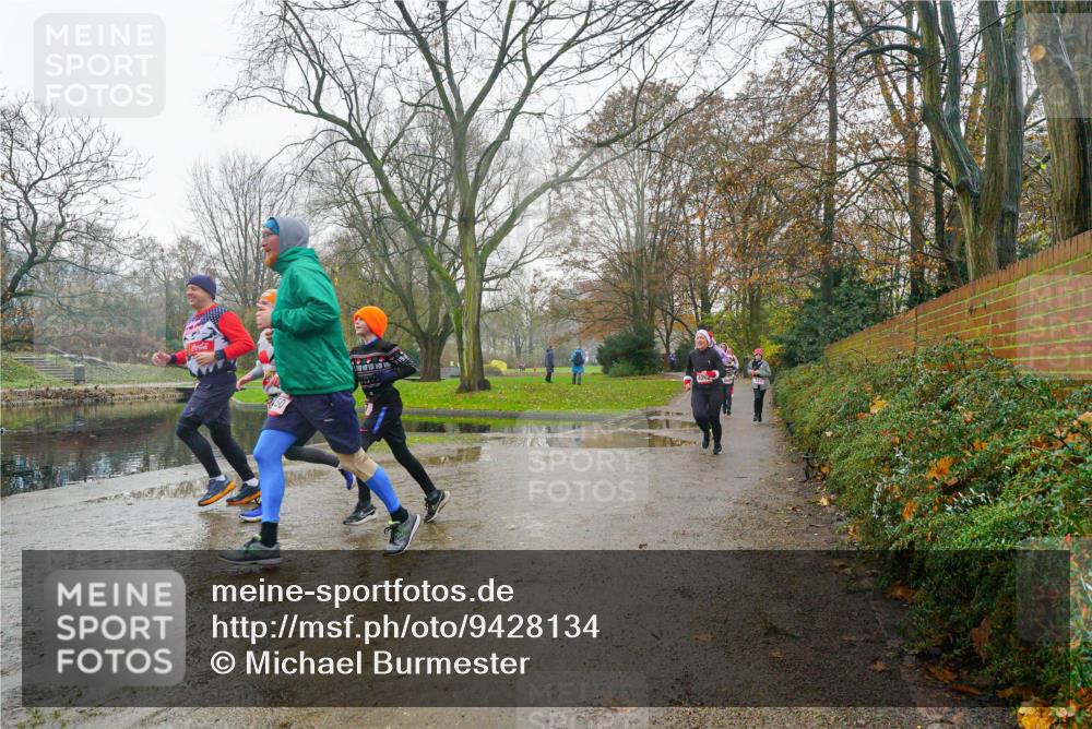 07.12.2025 - St. Pauli X-Mass-Run No. 15 Michael Burmester http://msf.ph/oto/9428134 07.12.2025 11:40:41 Laufen  meine-sportfotos.de