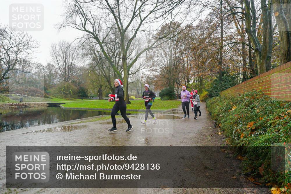 07.12.2025 - St. Pauli X-Mass-Run No. 15 Michael Burmester http://msf.ph/oto/9428136 07.12.2025 11:40:43 Laufen  meine-sportfotos.de