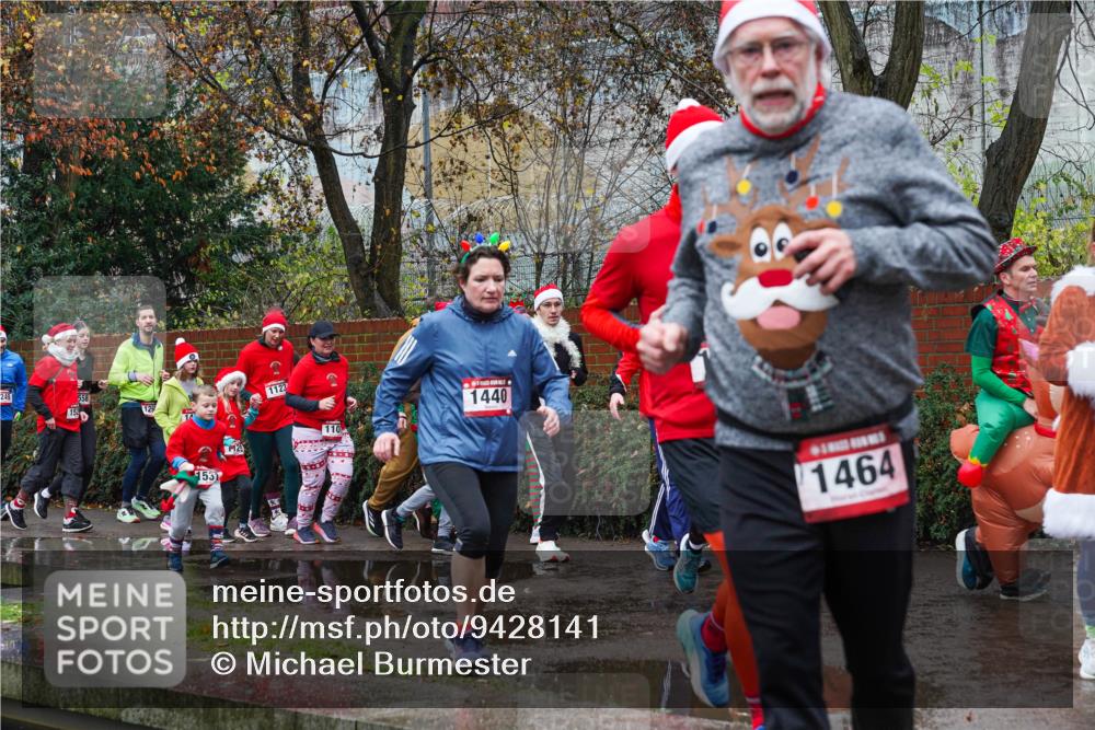 07.12.2025 - St. Pauli X-Mass-Run No. 15 Michael Burmester http://msf.ph/oto/9428141 07.12.2025 10:45:37 Laufen 249, 15, 1531, 129, 1123, 110, 1440, 1464 meine-sportfotos.de
