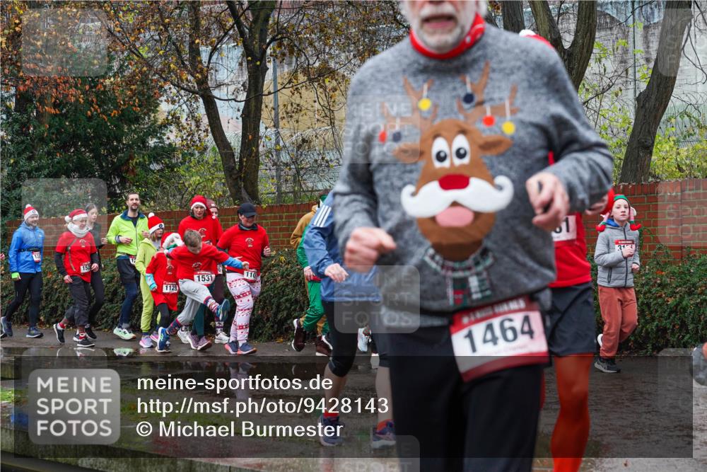 07.12.2025 - St. Pauli X-Mass-Run No. 15 Michael Burmester http://msf.ph/oto/9428143 07.12.2025 10:45:37 Laufen 12, 152, 1129, 1531, 110, 1464, 1, 34 meine-sportfotos.de