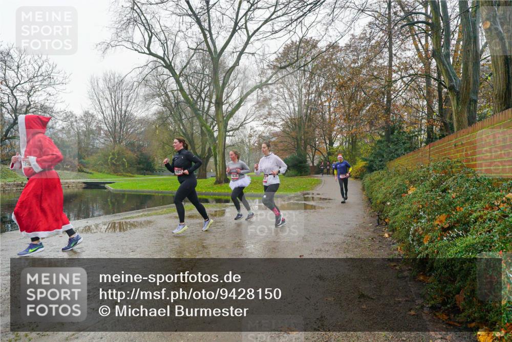 07.12.2025 - St. Pauli X-Mass-Run No. 15 Michael Burmester http://msf.ph/oto/9428150 07.12.2025 11:40:47 Laufen 19, 1635 meine-sportfotos.de