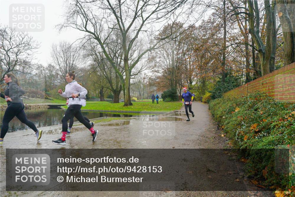 07.12.2025 - St. Pauli X-Mass-Run No. 15 Michael Burmester http://msf.ph/oto/9428153 07.12.2025 11:40:48 Laufen  meine-sportfotos.de