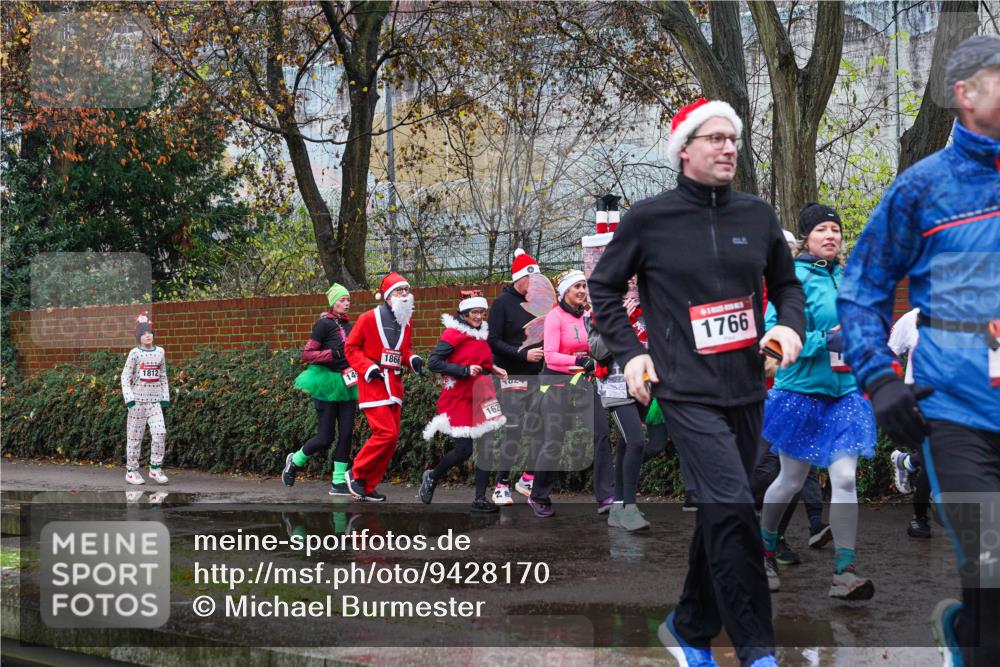 07.12.2025 - St. Pauli X-Mass-Run No. 15 Michael Burmester http://msf.ph/oto/9428170 07.12.2025 10:45:47 Laufen 1812, 14, 162, 1766 meine-sportfotos.de