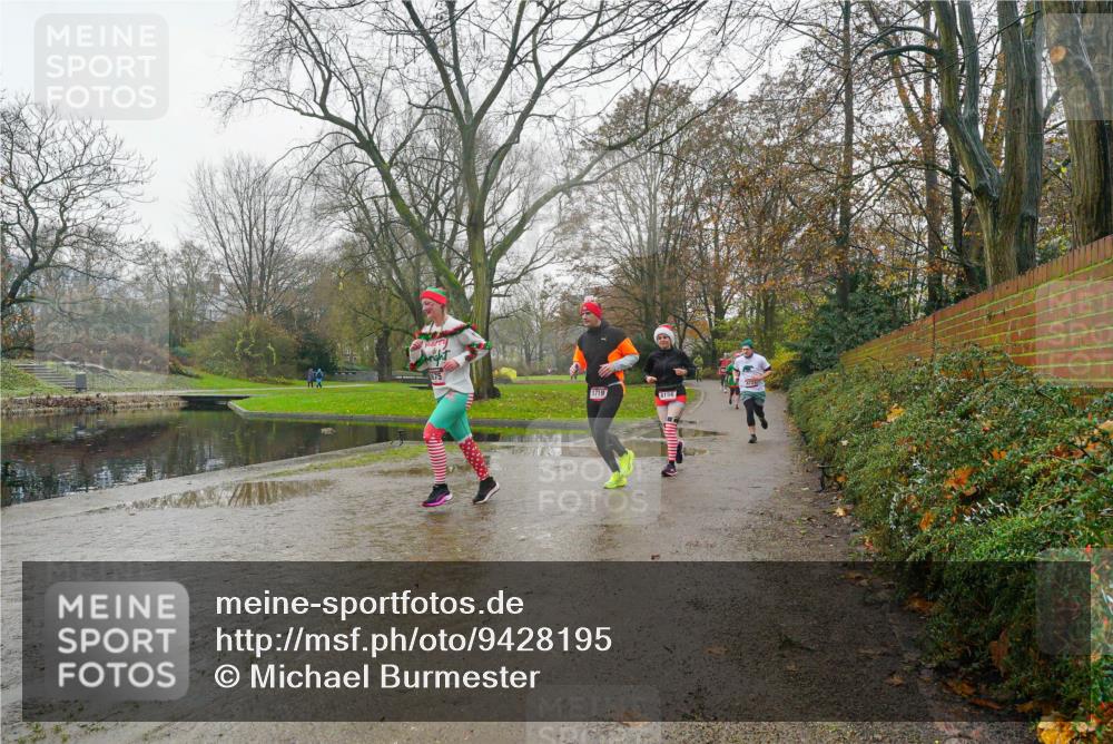 07.12.2025 - St. Pauli X-Mass-Run No. 15 Michael Burmester http://msf.ph/oto/9428195 07.12.2025 11:41:29 Laufen 1719, 4720, 4156 meine-sportfotos.de