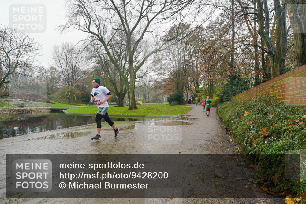 07.12.2025 - St. Pauli X-Mass-Run No. 15 Michael Burmester http://msf.ph/oto/9428200 07.12.2025 11:41:32 Laufen 4721 meine-sportfotos.de