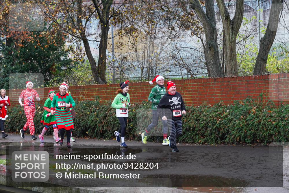 07.12.2025 - St. Pauli X-Mass-Run No. 15 Michael Burmester http://msf.ph/oto/9428204 07.12.2025 10:46:35 Laufen 134, 694 meine-sportfotos.de