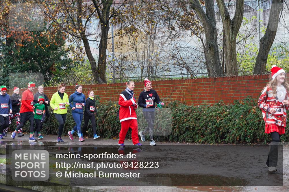 07.12.2025 - St. Pauli X-Mass-Run No. 15 Michael Burmester http://msf.ph/oto/9428223 07.12.2025 10:46:47 Laufen 4794, 4802, 1703, 1175, 117, 46, 60 meine-sportfotos.de