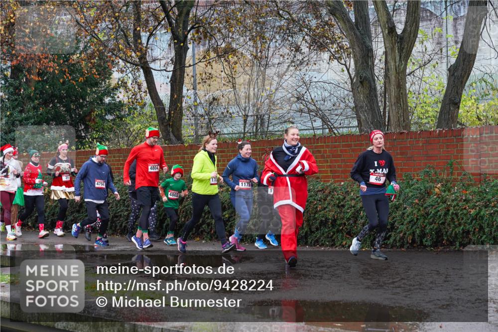 07.12.2025 - St. Pauli X-Mass-Run No. 15 Michael Burmester http://msf.ph/oto/9428224 07.12.2025 10:46:48 Laufen 4794, 4804, 1, 4802, 1175, 46 meine-sportfotos.de