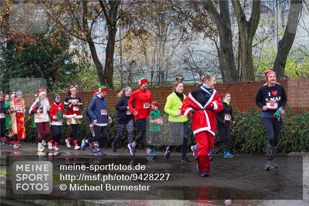 07.12.2025 - St. Pauli X-Mass-Run No. 15 Michael Burmester http://msf.ph/oto/9428227 07.12.2025 10:46:49 Laufen 31, 4794, 1692, 479, 4804, 1178, 46 meine-sportfotos.de