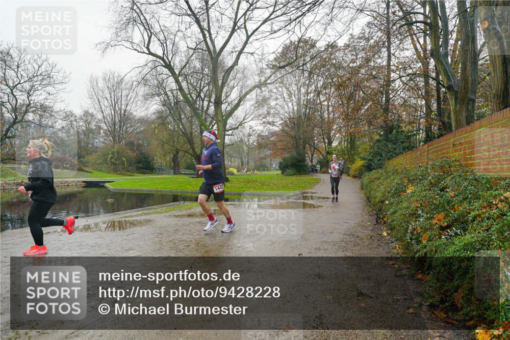 07.12.2025 - St. Pauli X-Mass-Run No. 15 Michael Burmester http://msf.ph/oto/9428228 07.12.2025 11:41:51 Laufen 1443 meine-sportfotos.de