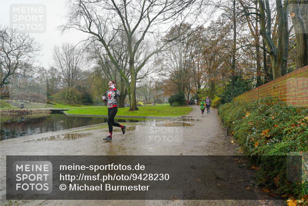07.12.2025 - St. Pauli X-Mass-Run No. 15 Michael Burmester http://msf.ph/oto/9428230 07.12.2025 11:41:54 Laufen 2936 meine-sportfotos.de