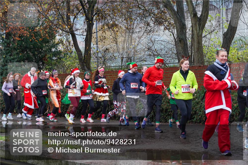 07.12.2025 - St. Pauli X-Mass-Run No. 15 Michael Burmester http://msf.ph/oto/9428231 07.12.2025 10:46:50 Laufen 4804, 925, 4794, 335, 1692, 48, 1703, 1703 meine-sportfotos.de