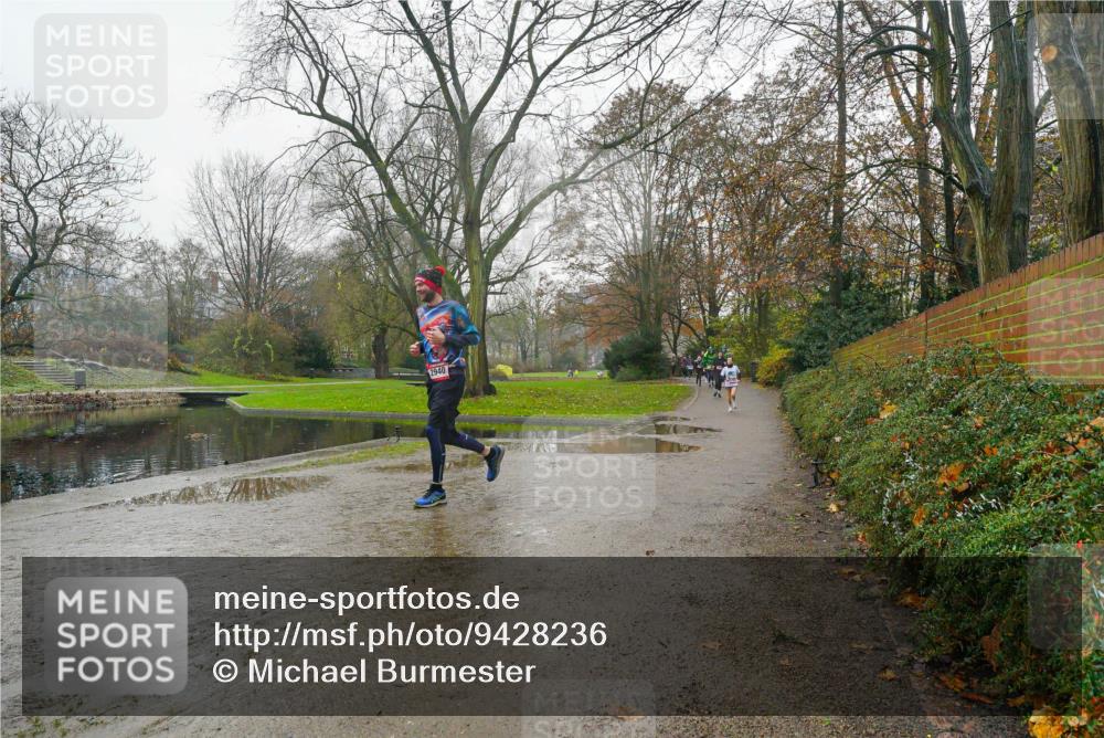07.12.2025 - St. Pauli X-Mass-Run No. 15 Michael Burmester http://msf.ph/oto/9428236 07.12.2025 11:42:00 Laufen 2940 meine-sportfotos.de