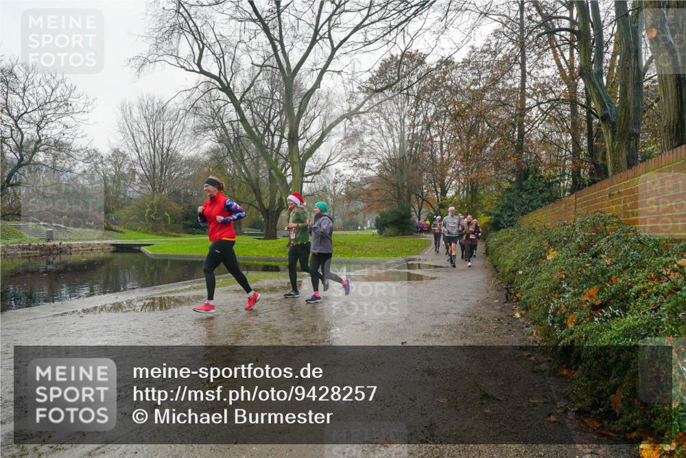 07.12.2025 - St. Pauli X-Mass-Run No. 15 Michael Burmester http://msf.ph/oto/9428257 07.12.2025 11:42:19 Laufen  meine-sportfotos.de