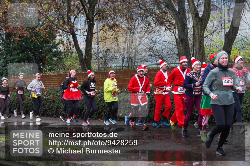07.12.2025 - St. Pauli X-Mass-Run No. 15 Michael Burmester http://msf.ph/oto/9428259 07.12.2025 10:47:00 Laufen 4810, 4805, 437, 1974, 1, 266, 811, 4813, 75 meine-sportfotos.de