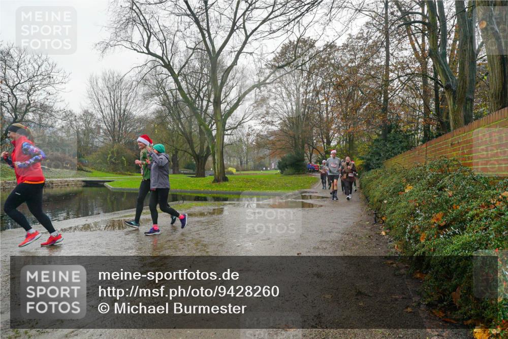 07.12.2025 - St. Pauli X-Mass-Run No. 15 Michael Burmester http://msf.ph/oto/9428260 07.12.2025 11:42:20 Laufen  meine-sportfotos.de