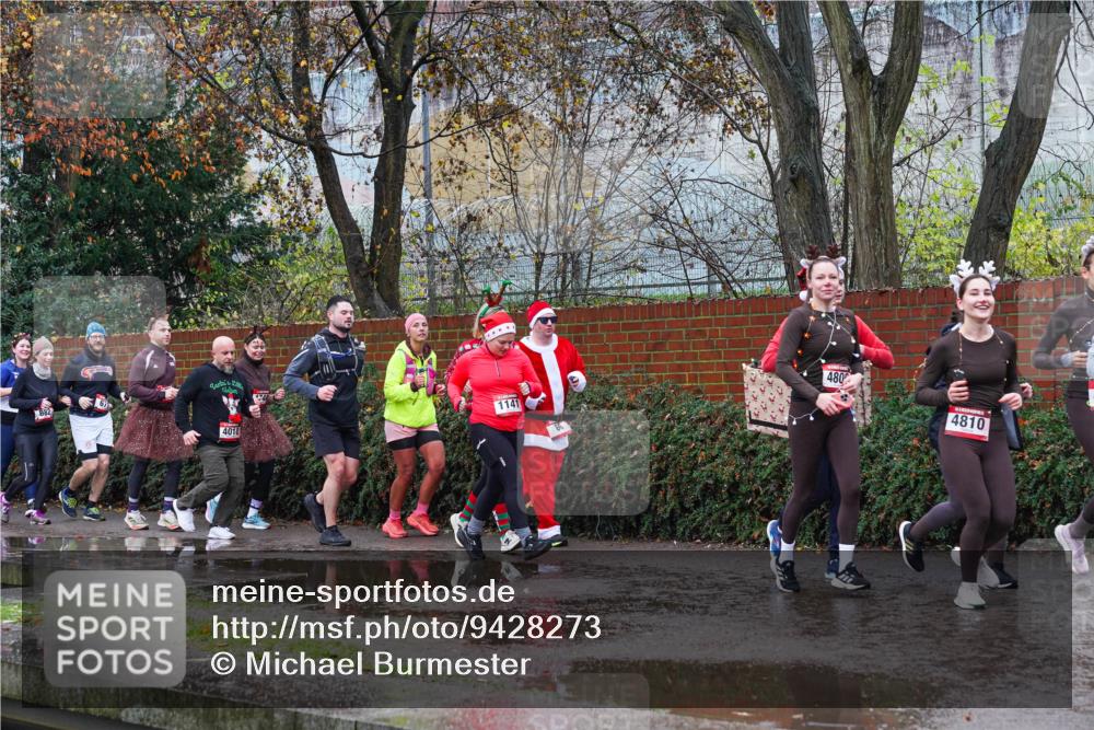 07.12.2025 - St. Pauli X-Mass-Run No. 15 Michael Burmester http://msf.ph/oto/9428273 07.12.2025 10:47:06 Laufen 4010, 1141, 480, 4810 meine-sportfotos.de
