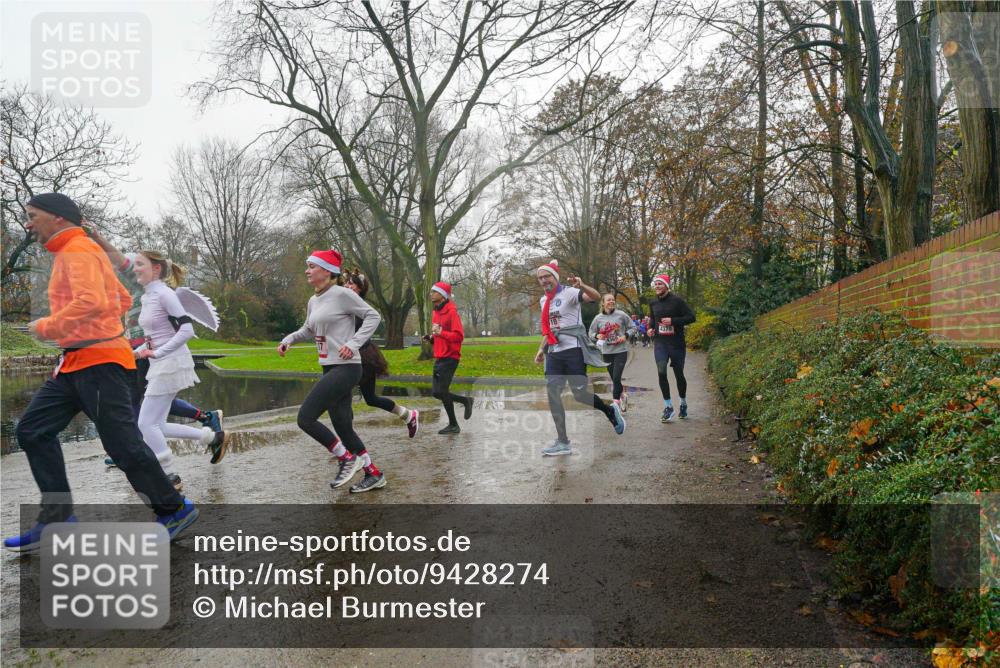 07.12.2025 - St. Pauli X-Mass-Run No. 15 Michael Burmester http://msf.ph/oto/9428274 07.12.2025 11:42:27 Laufen 4370 meine-sportfotos.de
