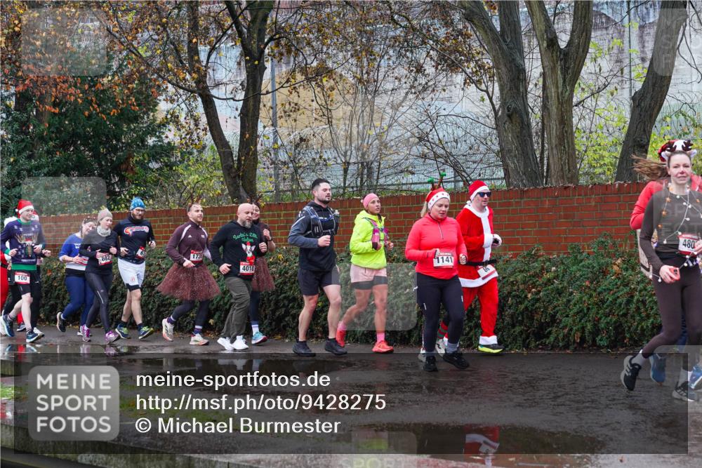 07.12.2025 - St. Pauli X-Mass-Run No. 15 Michael Burmester http://msf.ph/oto/9428275 07.12.2025 10:47:07 Laufen 100, 682, 173, 4010, 1141, 480 meine-sportfotos.de