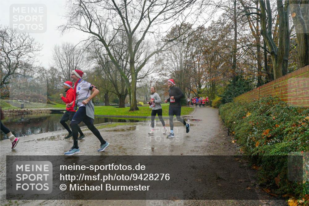 07.12.2025 - St. Pauli X-Mass-Run No. 15 Michael Burmester http://msf.ph/oto/9428276 07.12.2025 11:42:28 Laufen 370 meine-sportfotos.de