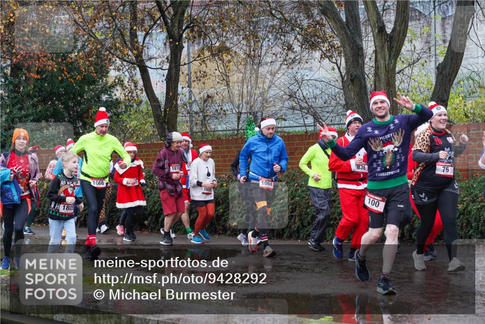 07.12.2025 - St. Pauli X-Mass-Run No. 15 Michael Burmester http://msf.ph/oto/9428292 07.12.2025 10:47:13 Laufen 180, 1066, 1610, 15, 1609, 1064, 836, 100, 76 meine-sportfotos.de