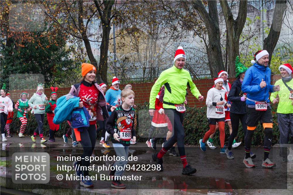 07.12.2025 - St. Pauli X-Mass-Run No. 15 Michael Burmester http://msf.ph/oto/9428298 07.12.2025 10:47:15 Laufen 1800, 825, 1805, 1066, 1609, 1064 meine-sportfotos.de
