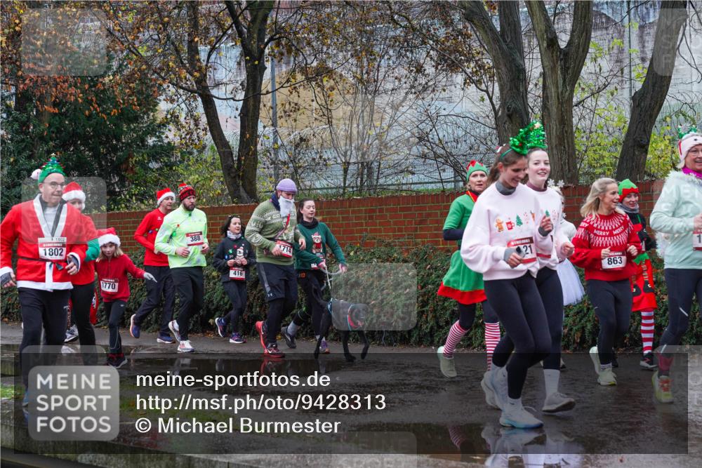 07.12.2025 - St. Pauli X-Mass-Run No. 15 Michael Burmester http://msf.ph/oto/9428313 07.12.2025 10:47:20 Laufen 1802, 1802, 1770, 388, 416, 00, 21, 863 meine-sportfotos.de