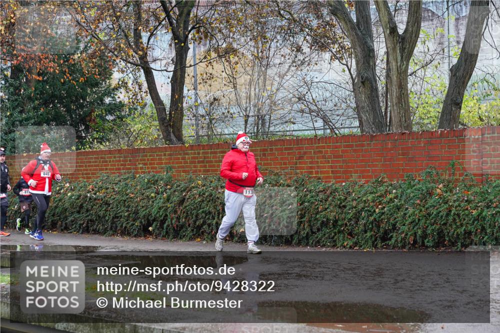07.12.2025 - St. Pauli X-Mass-Run No. 15 Michael Burmester http://msf.ph/oto/9428322 07.12.2025 10:47:29 Laufen 815, 845, 1135 meine-sportfotos.de