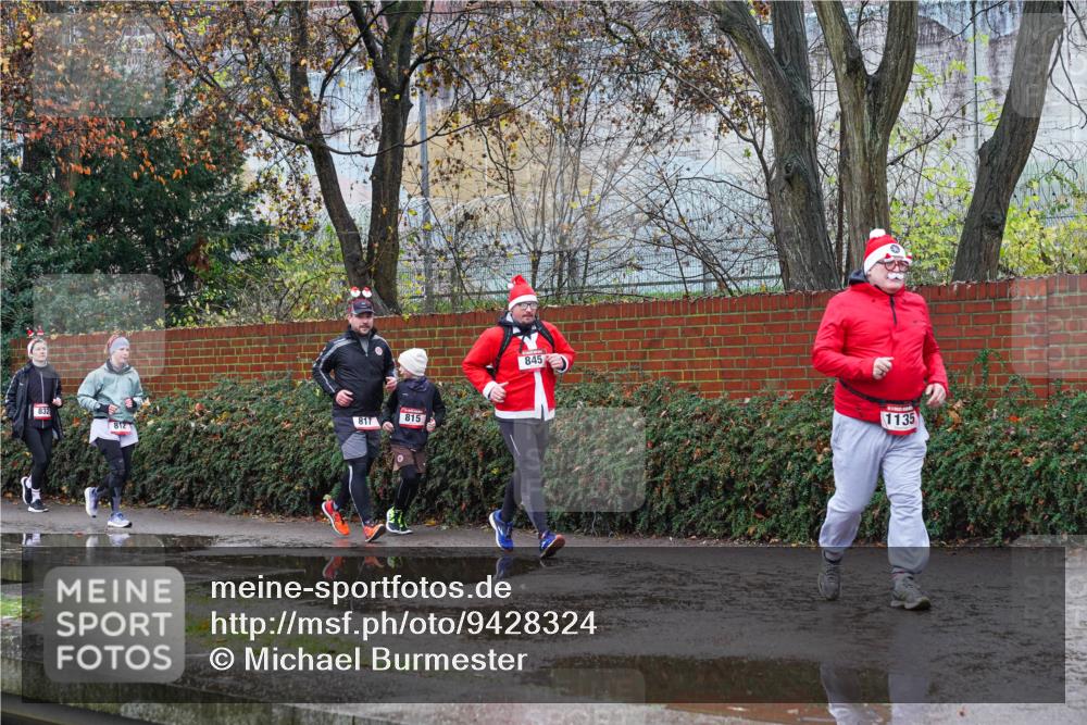 07.12.2025 - St. Pauli X-Mass-Run No. 15 Michael Burmester http://msf.ph/oto/9428324 07.12.2025 10:47:32 Laufen 812, 817, 815, 845, 1135 meine-sportfotos.de