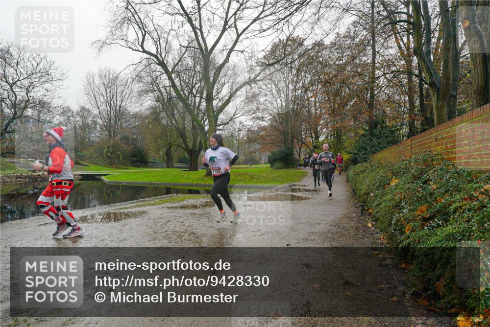 07.12.2025 - St. Pauli X-Mass-Run No. 15 Michael Burmester http://msf.ph/oto/9428330 07.12.2025 11:43:01 Laufen 4732 meine-sportfotos.de