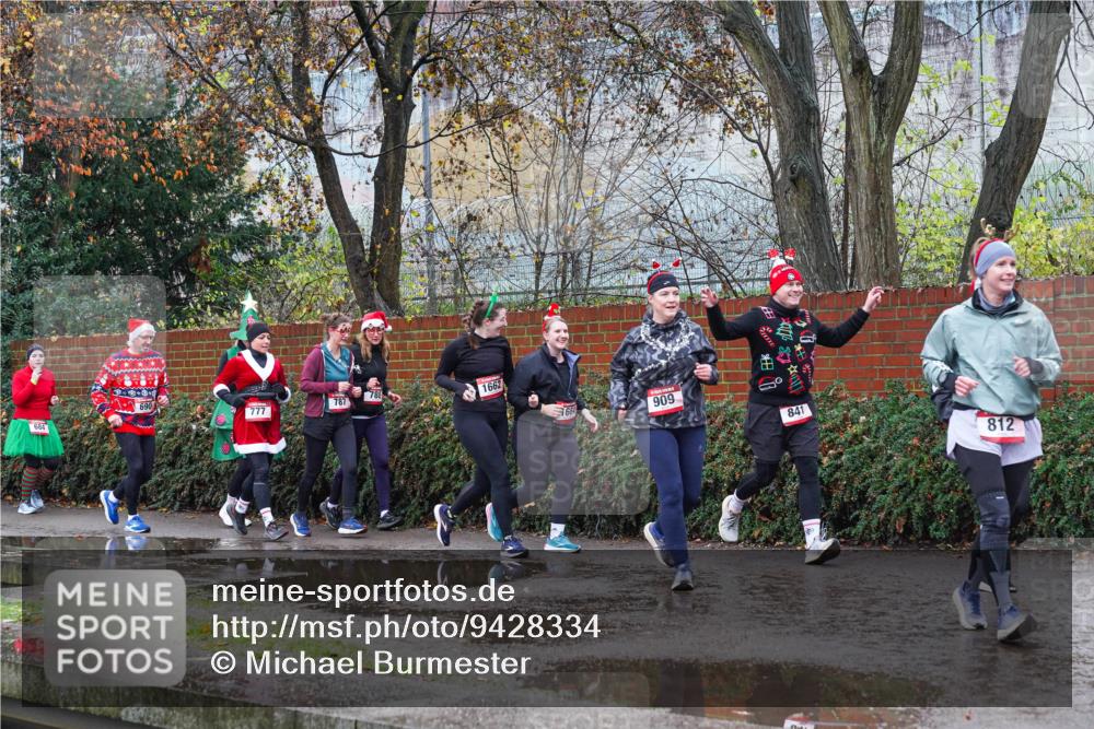 07.12.2025 - St. Pauli X-Mass-Run No. 15 Michael Burmester http://msf.ph/oto/9428334 07.12.2025 10:47:36 Laufen 684, 777, 787, 1662, 909, 841, 812 meine-sportfotos.de