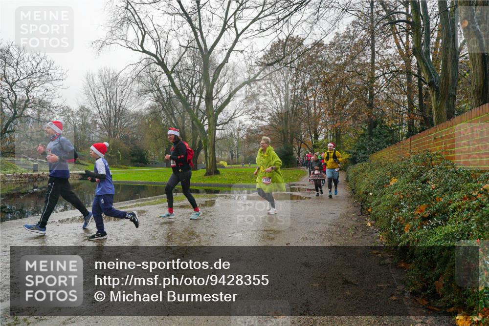 07.12.2025 - St. Pauli X-Mass-Run No. 15 Michael Burmester http://msf.ph/oto/9428355 07.12.2025 11:43:19 Laufen 1303 meine-sportfotos.de