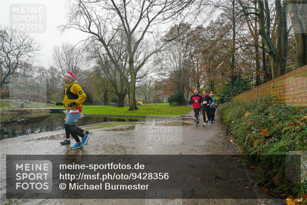 07.12.2025 - St. Pauli X-Mass-Run No. 15 Michael Burmester http://msf.ph/oto/9428356 07.12.2025 11:43:22 Laufen 189 meine-sportfotos.de