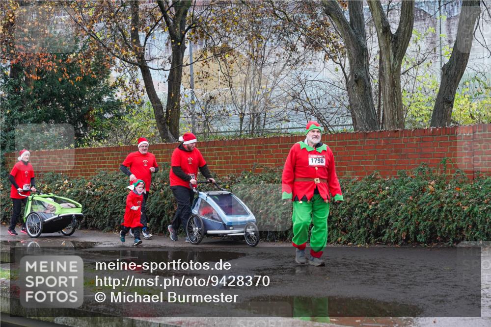 07.12.2025 - St. Pauli X-Mass-Run No. 15 Michael Burmester http://msf.ph/oto/9428370 07.12.2025 10:48:49 Laufen 1127, 1798 meine-sportfotos.de