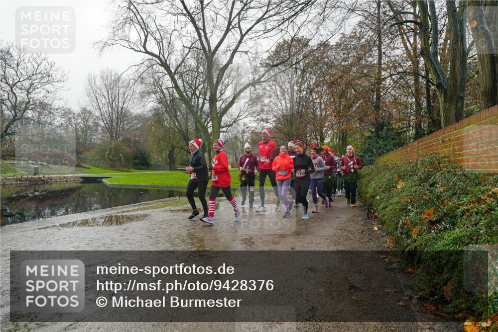 07.12.2025 - St. Pauli X-Mass-Run No. 15 Michael Burmester http://msf.ph/oto/9428376 07.12.2025 11:43:34 Laufen 1353, 2018 meine-sportfotos.de