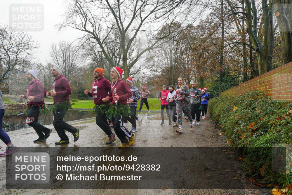 07.12.2025 - St. Pauli X-Mass-Run No. 15 Michael Burmester http://msf.ph/oto/9428382 07.12.2025 11:43:36 Laufen 4345, 3996, 4386 meine-sportfotos.de