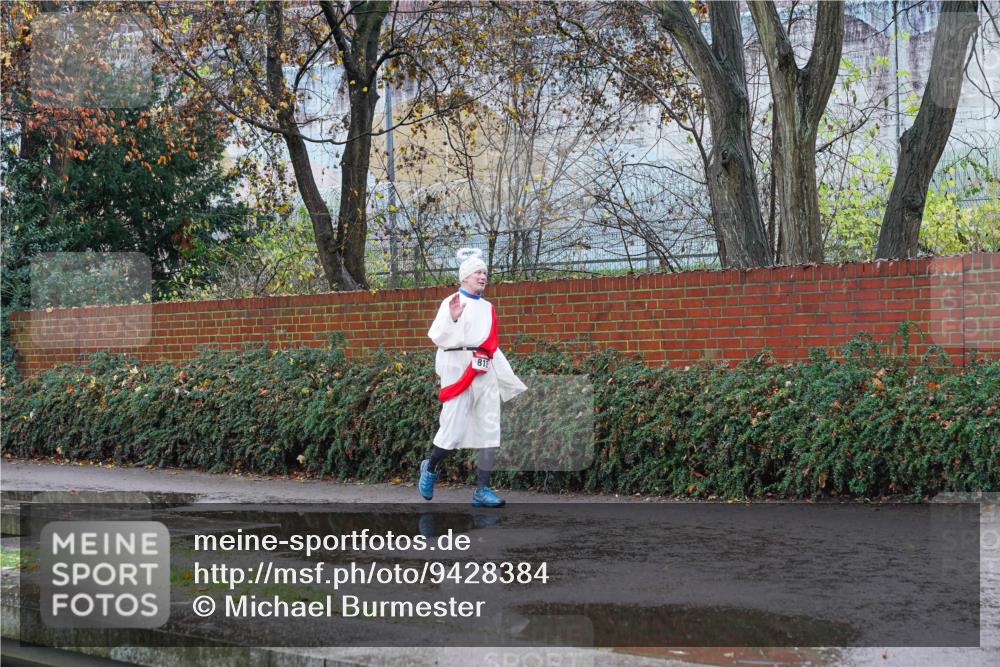 07.12.2025 - St. Pauli X-Mass-Run No. 15 Michael Burmester http://msf.ph/oto/9428384 07.12.2025 10:51:42 Laufen 812 meine-sportfotos.de
