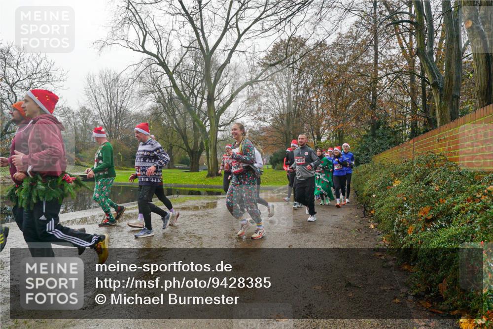 07.12.2025 - St. Pauli X-Mass-Run No. 15 Michael Burmester http://msf.ph/oto/9428385 07.12.2025 11:43:37 Laufen 996, 4386 meine-sportfotos.de