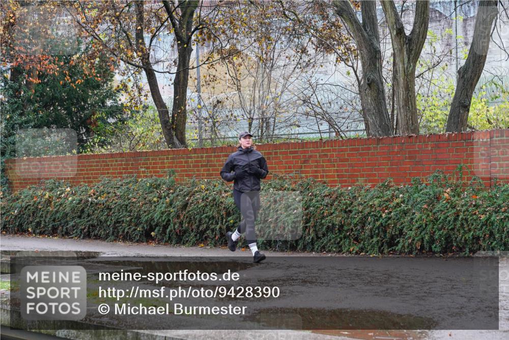 07.12.2025 - St. Pauli X-Mass-Run No. 15 Michael Burmester http://msf.ph/oto/9428390 07.12.2025 10:55:45 Laufen  meine-sportfotos.de