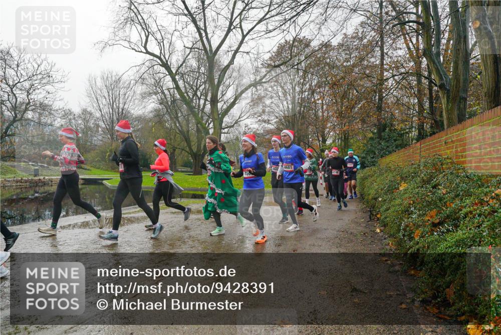 07.12.2025 - St. Pauli X-Mass-Run No. 15 Michael Burmester http://msf.ph/oto/9428391 07.12.2025 11:43:39 Laufen 468, 4681, 46, 742, 4746 meine-sportfotos.de