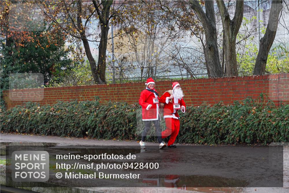 07.12.2025 - St. Pauli X-Mass-Run No. 15 Michael Burmester http://msf.ph/oto/9428400 07.12.2025 10:56:42 Laufen 859, 861 meine-sportfotos.de