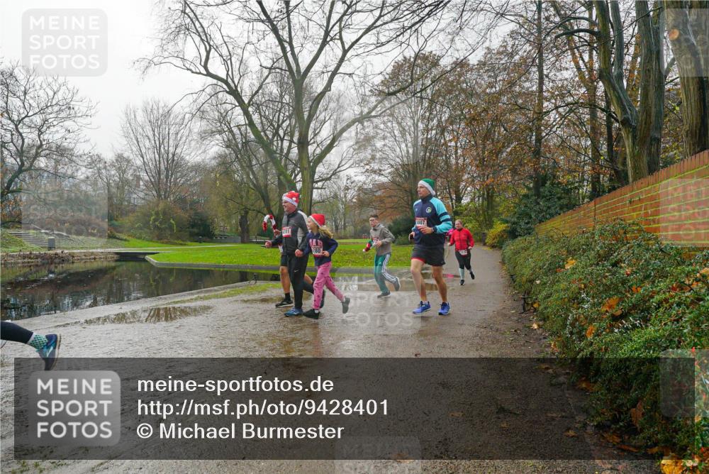 07.12.2025 - St. Pauli X-Mass-Run No. 15 Michael Burmester http://msf.ph/oto/9428401 07.12.2025 11:43:42 Laufen 4881, 280, 5007 meine-sportfotos.de