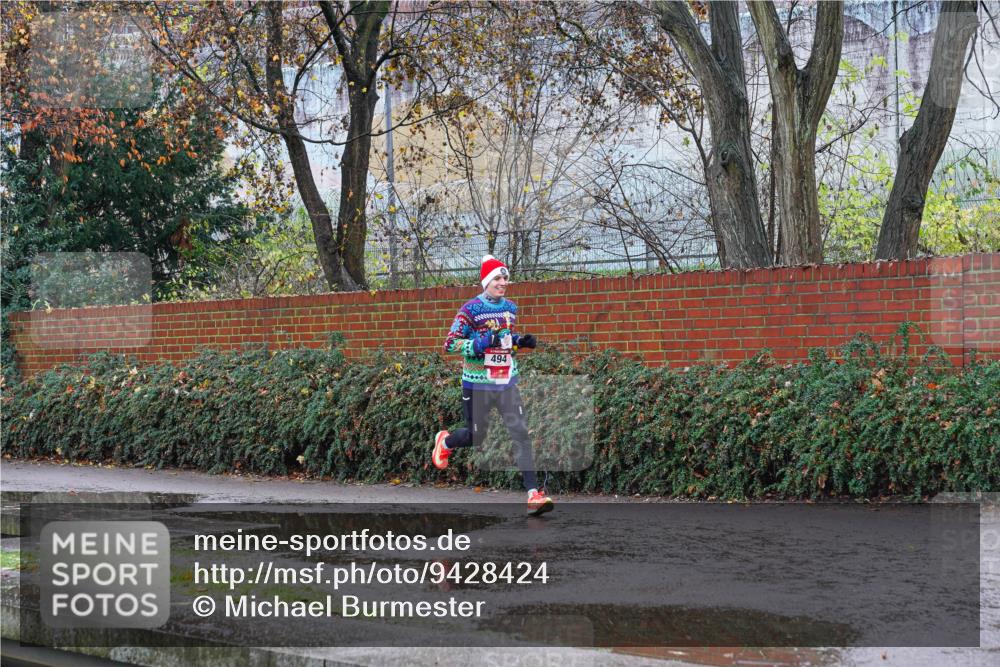 07.12.2025 - St. Pauli X-Mass-Run No. 15 Michael Burmester http://msf.ph/oto/9428424 07.12.2025 10:58:16 Laufen 494 meine-sportfotos.de