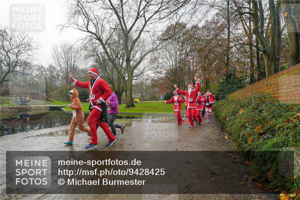 07.12.2025 - St. Pauli X-Mass-Run No. 15 Michael Burmester http://msf.ph/oto/9428425 07.12.2025 11:44:06 Laufen 1214, 247, 4295, 4297, 3710 meine-sportfotos.de