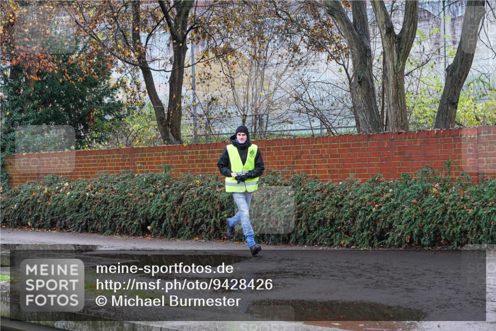 07.12.2025 - St. Pauli X-Mass-Run No. 15 Michael Burmester http://msf.ph/oto/9428426 07.12.2025 10:58:24 Laufen  meine-sportfotos.de